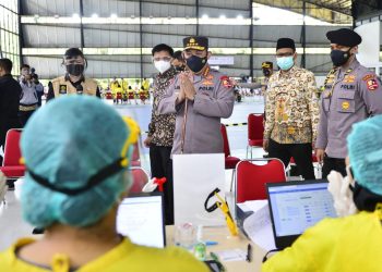 Tinjau SVMI di UI, Kapolri: Hilangkan Perbedaan Bersatu Lawan Covid-19