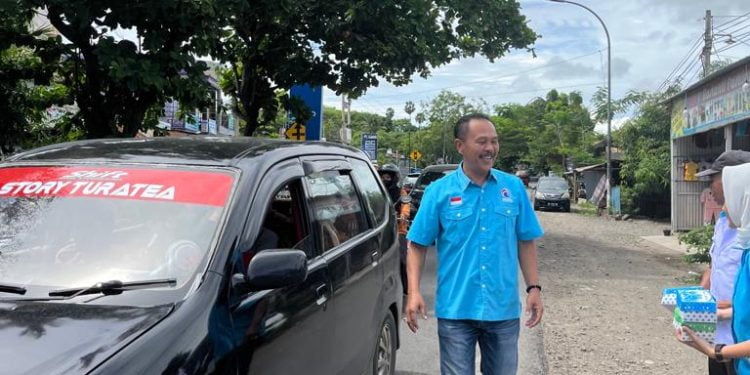 Lolos Mengikuti Verivikasi, Ketua DPD Partai Gelora Jeneponto Berbagi Kue Kotak