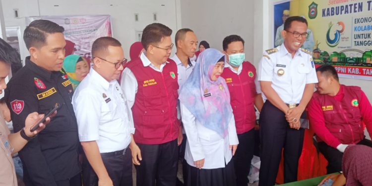 Sambut Hari Jadi Takalar Ke-63, Dinkes, PPNI dan PSC 119 Takalar Menggelar BAKSOS Sunatan Massal