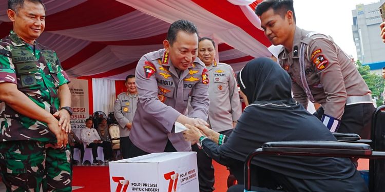 Peringati Bhayangkara ke-77, Kapolri Gelar Baksos dan  Ingin Polri Selalu Bersama Masyarakat
