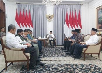 Wakili Kapolri, Komjen Agus Andrianto Hadiri Rapat Terkait Kekeringan dan Kelaparan di Papua Tengah