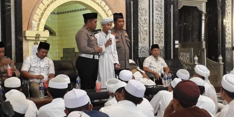 Polisi Sahabat Santri, Polres Pasuruan Gelar Dialog Interaktif Dengan Santri Pondok Pesantren