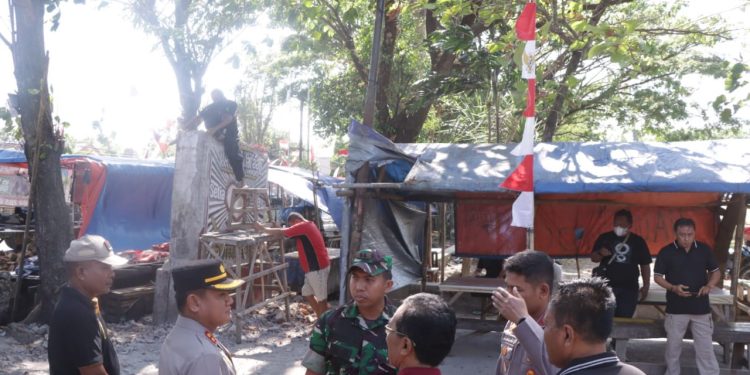 Warga PSHT Kedunggalar Ngawi, Lakukan Pembongkaran Tugu di Tempat Umum