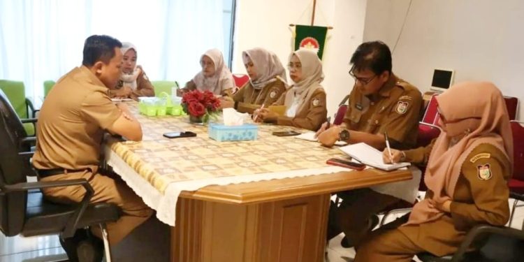 Plt Kadis Ketapang Alamsyah Sahabuddin Pimpin Rakor Bersama Jajaran