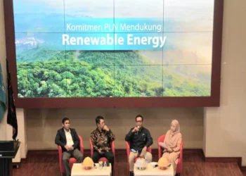 Di Hadapan Mahasiswa UNHAS, GM PLN UID Sulselrabar Paparkan Transisi Energi