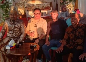 Pesan Penting Lukman Rola, Seniman Daerah Makassar, di Acara Tasyakuran