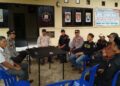 Dalam Menyikapi Perkembangan Sepekan Ini Kapolsek Tombolopao Melakukan Silaturahmi Bersama Semua Unsur